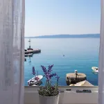 Apartment Seafront In Historical Cippico Castle Kastela
