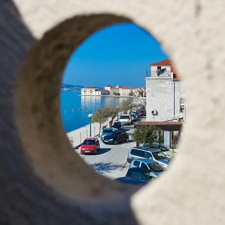 Seafront In Historical Cippico Castle Apartment *