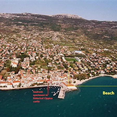 Seafront In Historical Cippico Castle Apartment *