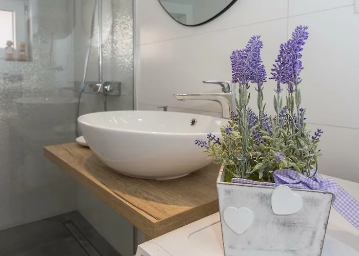 Seafront In Historical Cippico Castle Apartment *